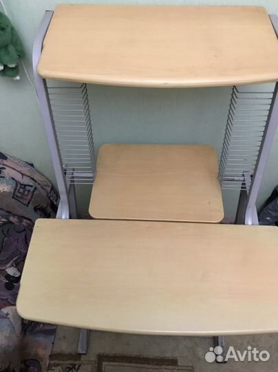 Компьютерный стол