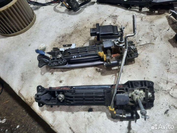 Ручка двери передняя левая Toyota corolla 150