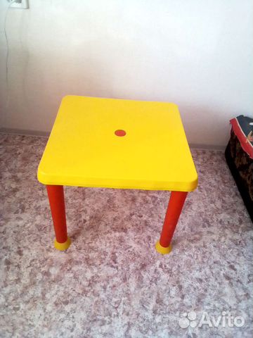 Детский столик