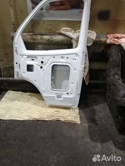 Дверь передняя правая газель
