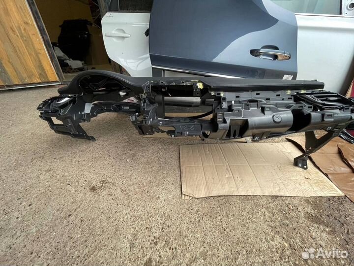 Торпедо с подушкой Toyota C-HR