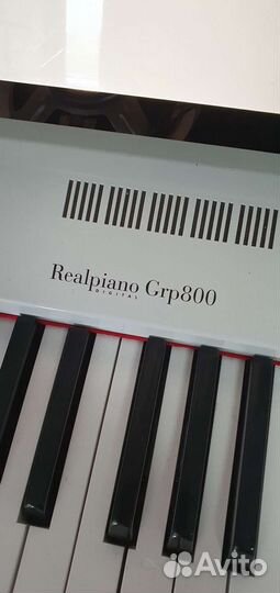 Цифровой рояль Realpiano GRP800 б/у
