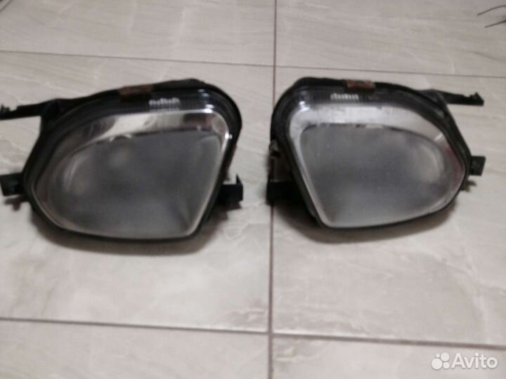 Противотуманные фары Mercedes-Benz E 211