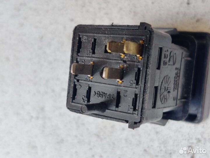 Кнопка обогрева заднего стекла ваз Лада 2110