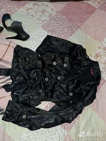 Плащ,пиджак,юбка,обувь