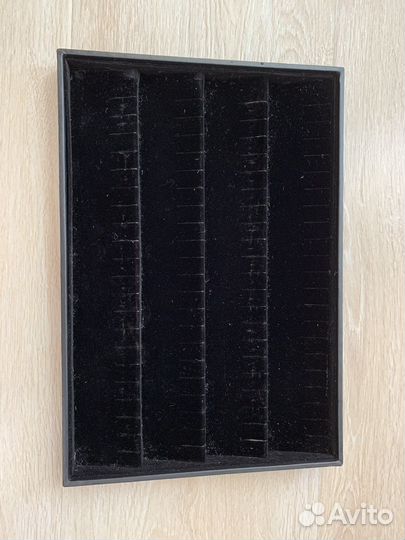 Поддон под серьги или комплекты. Под украшения