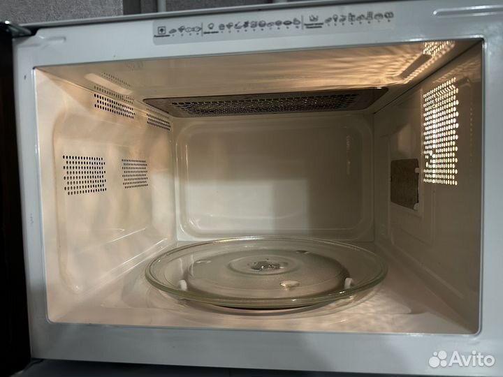 Микроволновая печь Hotpoint