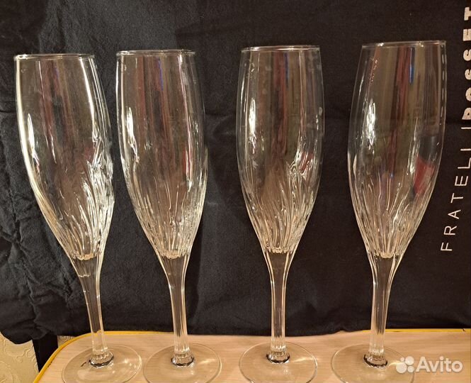 Фужеры для шампанского