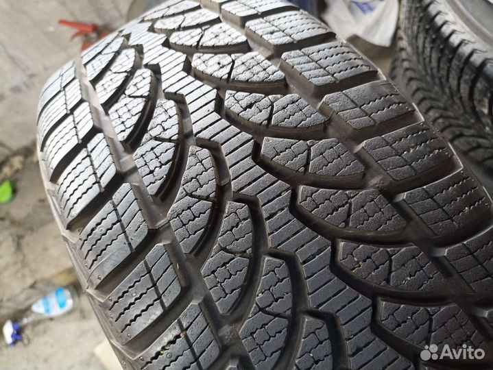 Bridgestone Blizzak LM-32 205/55 R16