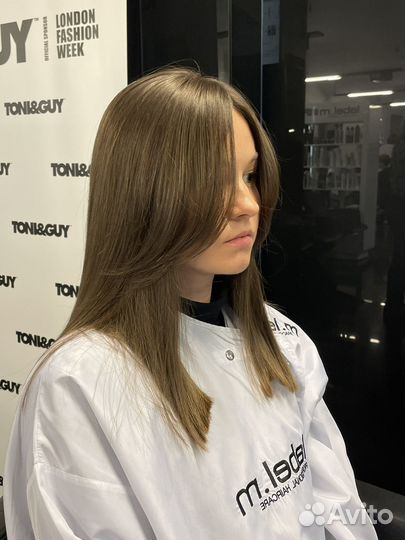 Модель на стрижку