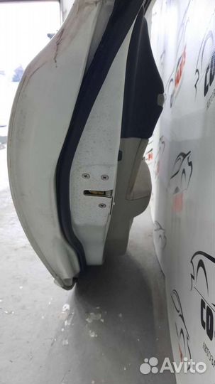 Дверь задняя левая Honda Civic 4d