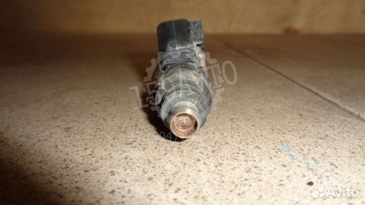 Форсунка инжекторная Ford Focus 2