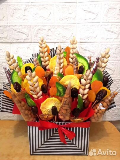 Букет из сухофруктов