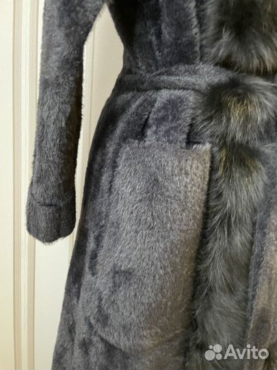 Шуба женская Ivy Angel 44 S черная ангора
