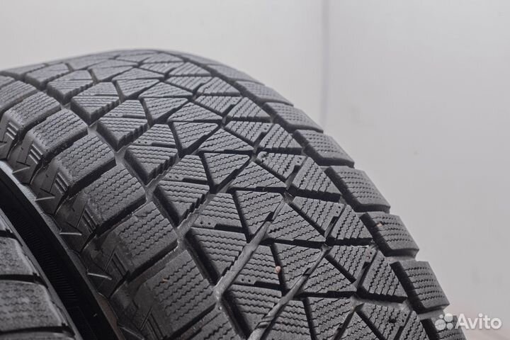 Bridgestone Blizzak DM-V2 265/60 R18 110R