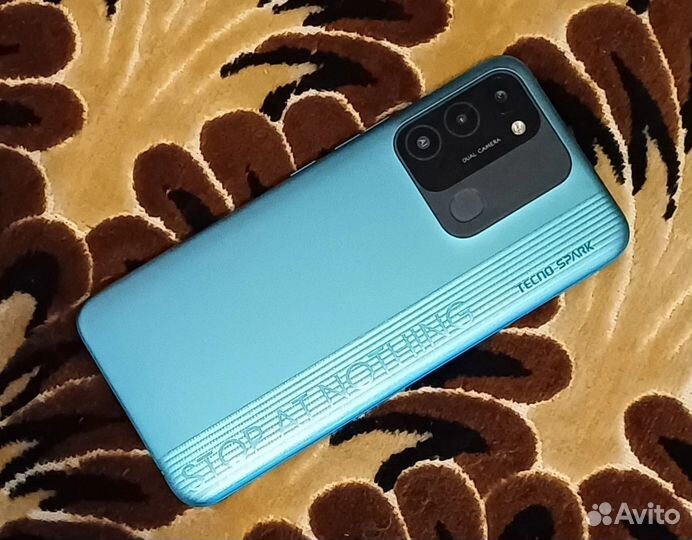 TECNO Spark 8C, 4/64 ГБ