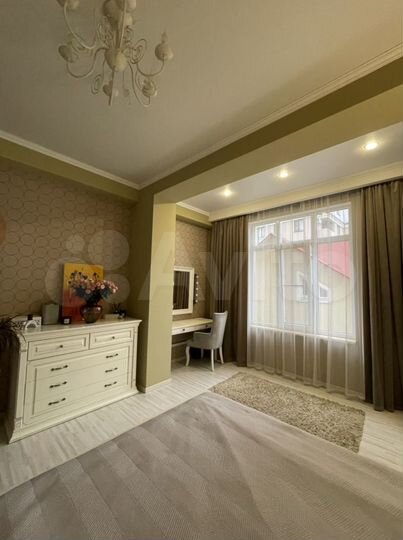 3-к. квартира, 80 м², 2/7 эт.