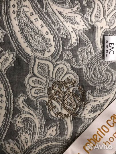 Шикарное брендовое покрывало