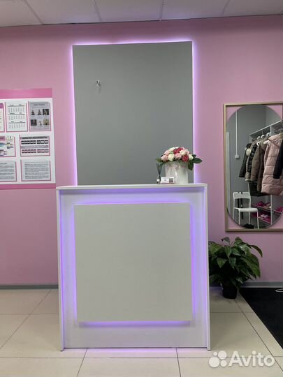 Стойка ресепшен бу