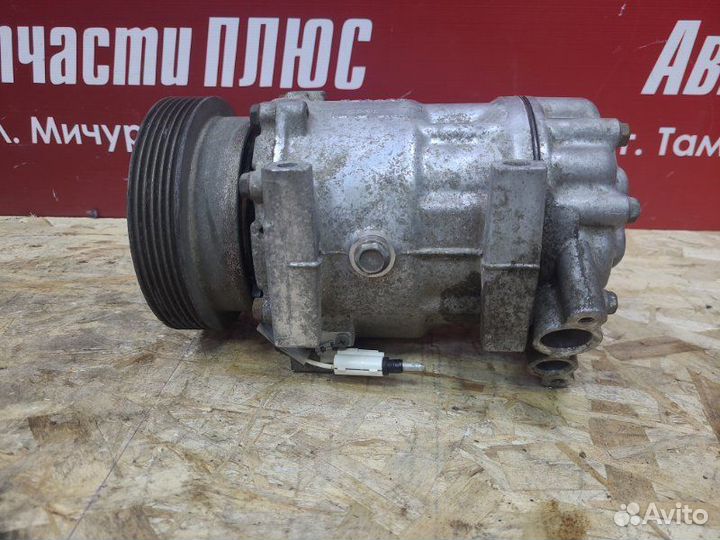 Компрессор кондиционера Renault Logan