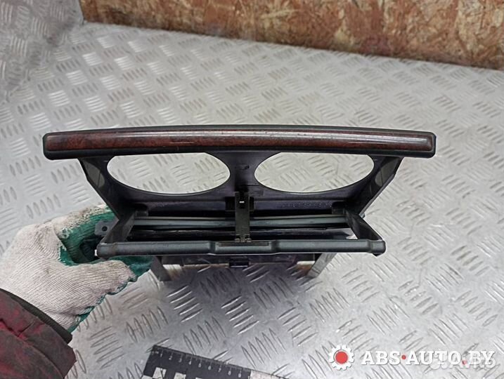 Подстаканник Mitsubishi Carisma рест. 2004