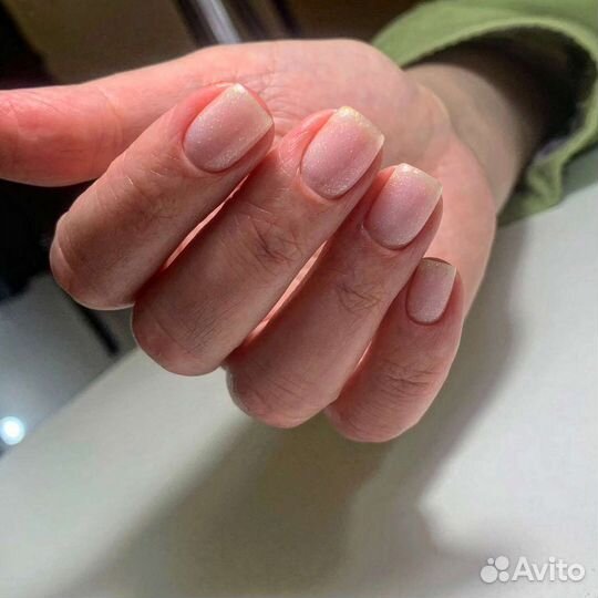 Маникюр, педикюр, наращивание ногтей