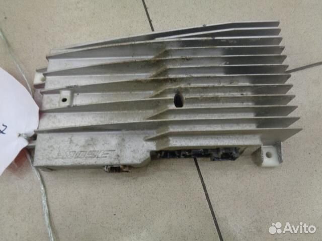 Усилитель акустической системы Cadillac SRX 2003