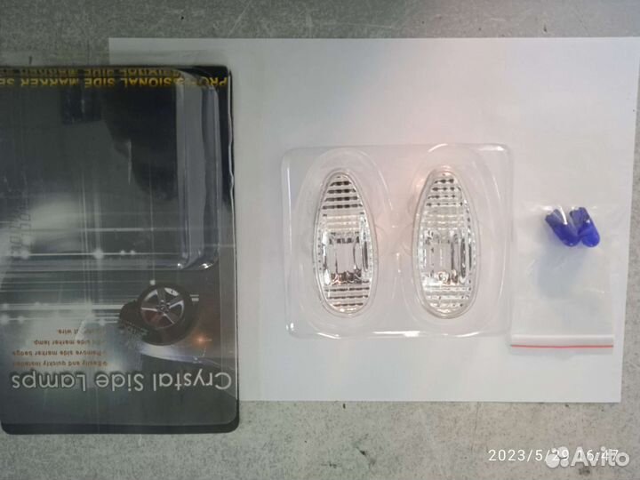 Указатель поворотов Митсубиси Лансер 9