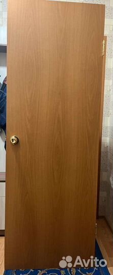 Дверь в комнат, все для крепления отдам 200*70