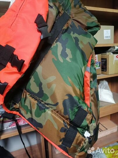 Спасательный жилет до 100,кг и 120 кг, двойные