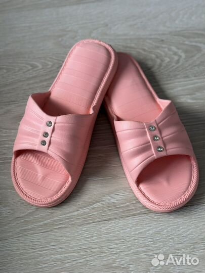 Сланцы шлепанцы женские резиновые для дома и пляжа