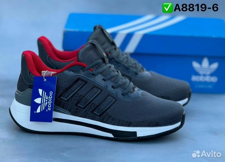 Кроссовки мужские adidas 41 размер новые