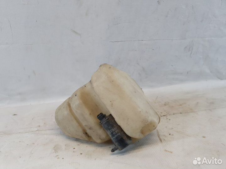 Бачок омывателя Ssangyong Musso