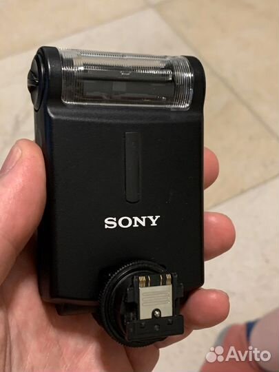 Ультракомпактная вспышка HVL-F20M для Sony A7