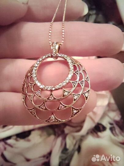 Серебряный кулон с позолотой и фианитами