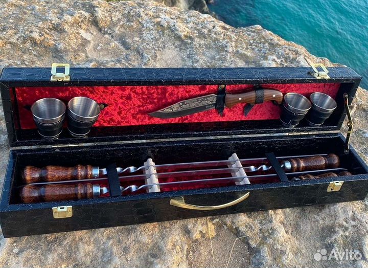 Шашлычный набор для пикника подарочный