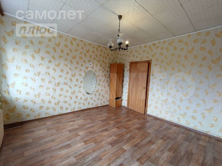 4-к. квартира, 87 м², 4/4 эт.