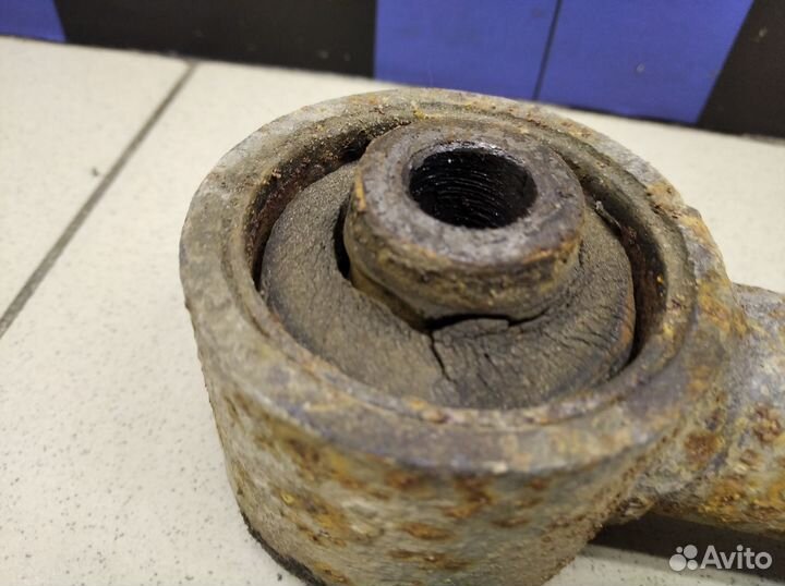 Тяга задняя продольная левая Land Cruiser (100) 19