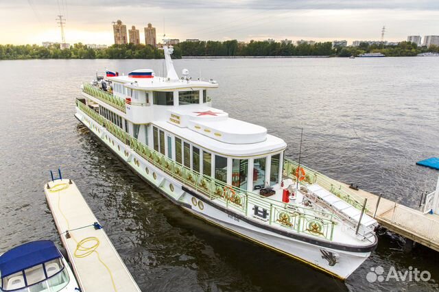 Мини Круиз на премиум-теплоходе Поручик Ржевский