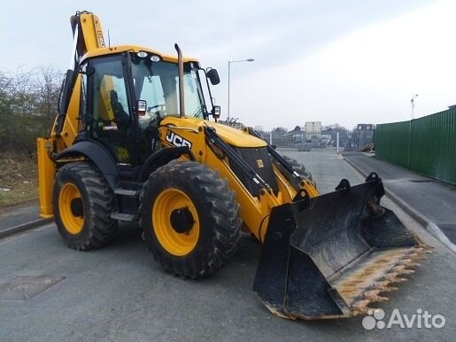 Машинист экскаватора-погрузчика