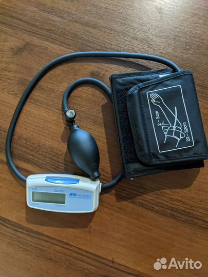 Тонометр AND UA-604