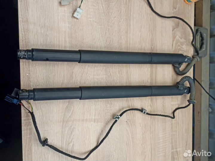 Электро привод крышки багажника BMW X6 E71 Е72