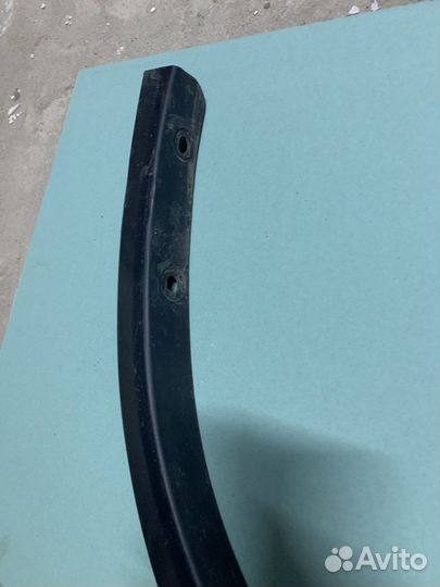 Накладка крыла правая передняя Nissan X-trail T32