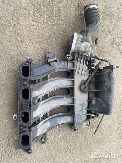 Впускной коллектор с дроссельной заслонкой K4M