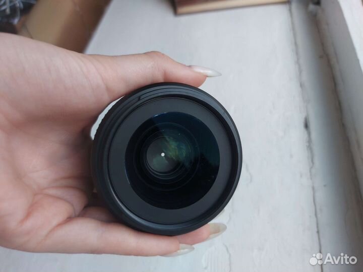 Объектив nikon 35 mm 1 8