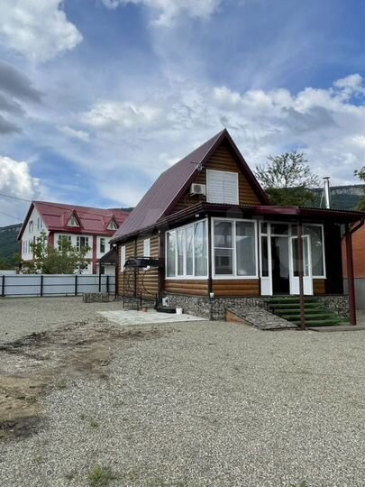 Дом 100 м² на участке 10 сот.