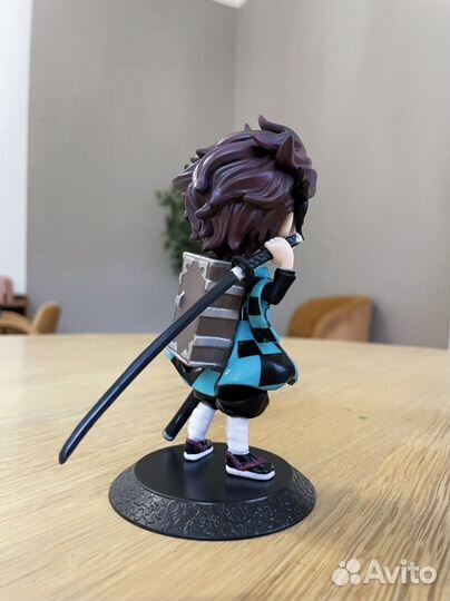 Аниме фигурки клинок рассекающий демонов