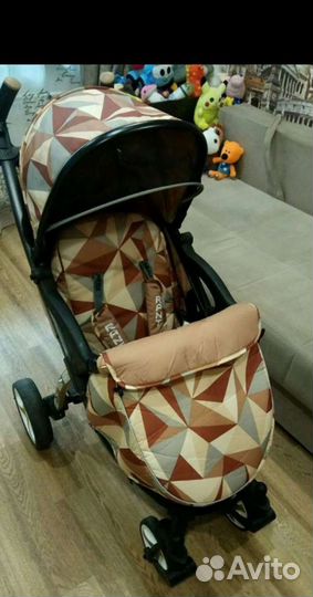 Прогулочная коляска