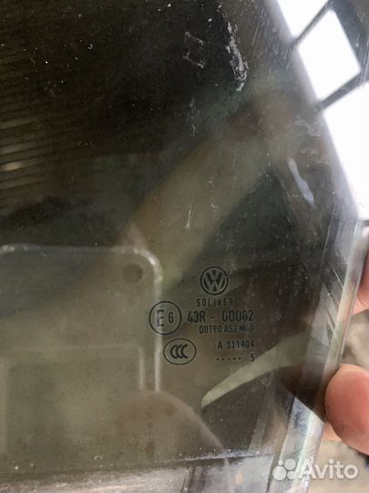 Стекла боковые passat B6 пара