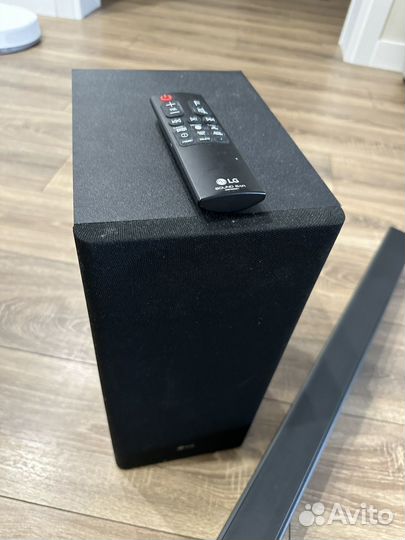 Колонка саундбар LG SK6F